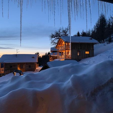 ホテル Rifugio Graziani Huette サン・ヴィジリオ・ディ・マレッベ エクステリア 写真